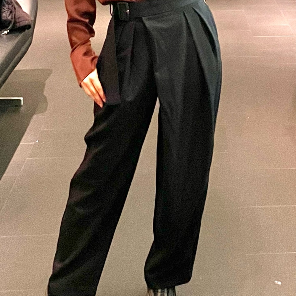 Oak and fort unique styled belted pants
